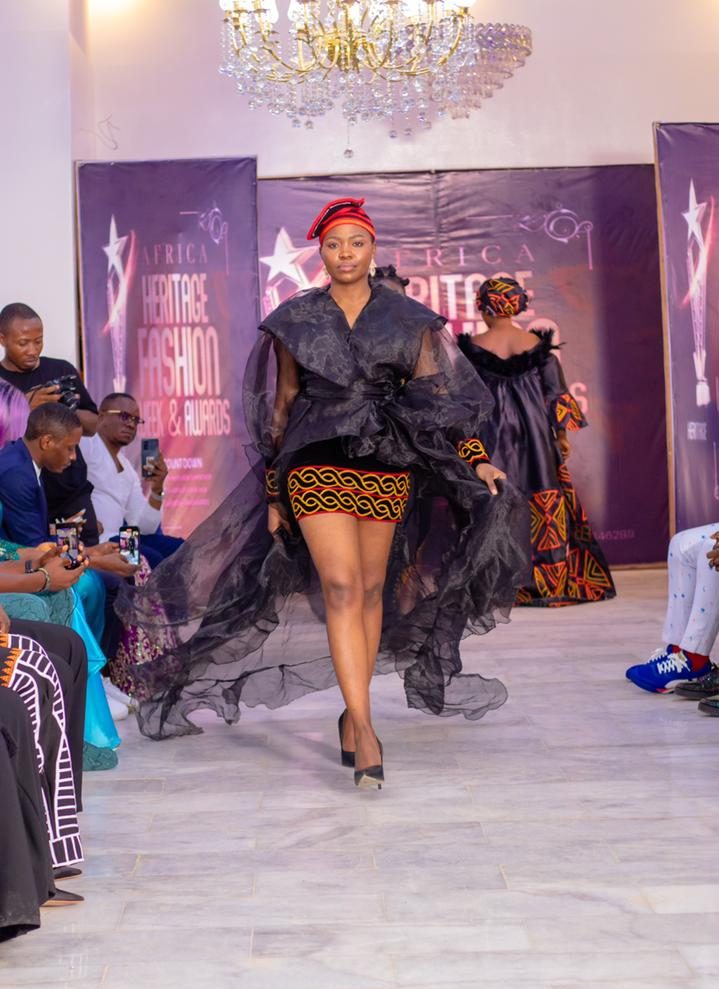 Mini marked Gown